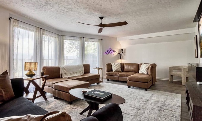 Kodak Casa | Unique 4Bed/3Bath A-Frame