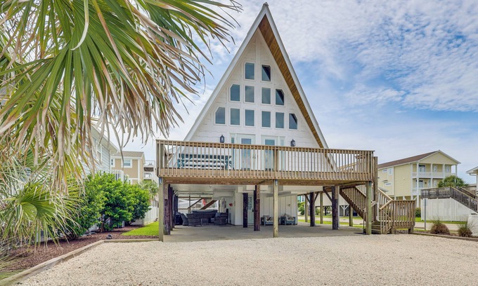 Ocean Isle Beach Casa | Unique A-Frame Beach House: 'The Beacon at OIB'