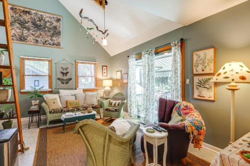 Lewes Apartamento | Unique and Artistic Retreat Near Rehoboth Beach!