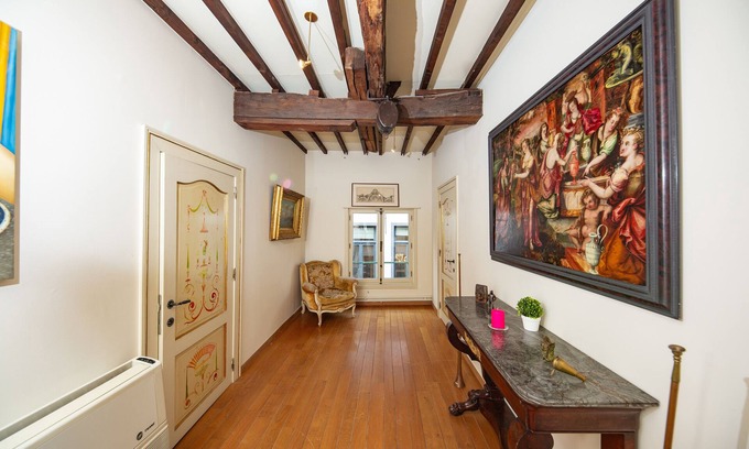 University District Apartamento | Unique Apartment In Historic Mansion