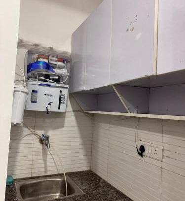 Old Rajinder Nagar Apartamento | Unique & Decent Studio Apartment