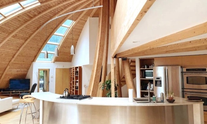 New Paltz Casa | Unique Dome House with Hot Tub & Piano on 28 Acres