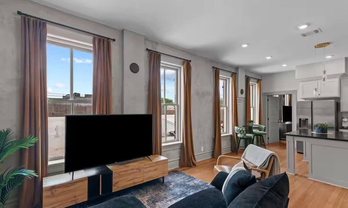 Shreveport Apartamento | Unique Downtown Loft