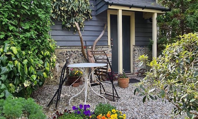Litlington Cabina | Unique, hand-built cabin in the heart of the Cuckmere Valley