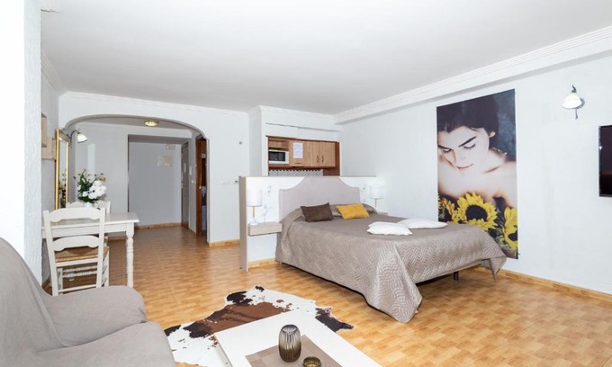 Torrevieja Apartamento | Unique Hotel Apartments