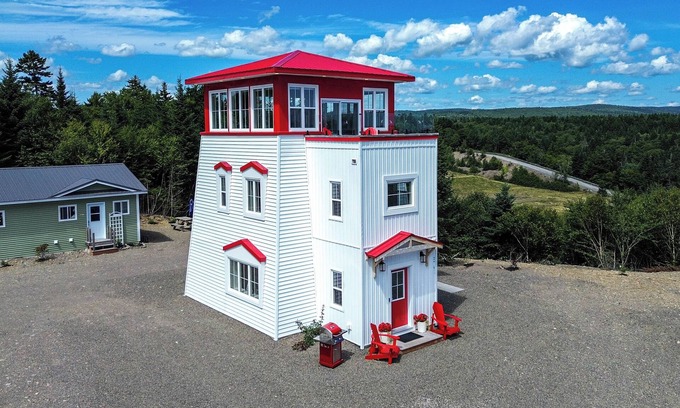 Bay View Apartamento | Unique Lighthouse with amazing views of the Bay of Fundy- Hot Tub