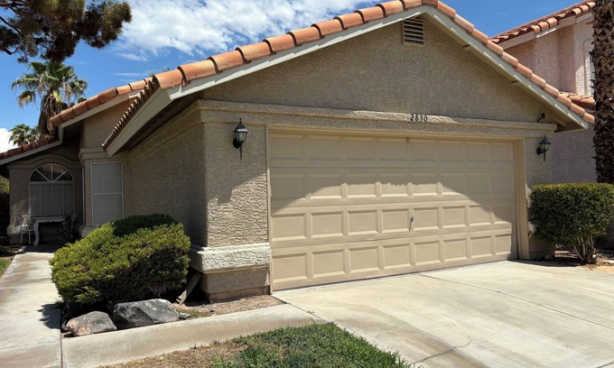Green Valley Casa | Unique location House 2 beds 2 baths SWIMMING POOL, nice terrace,garage attached
