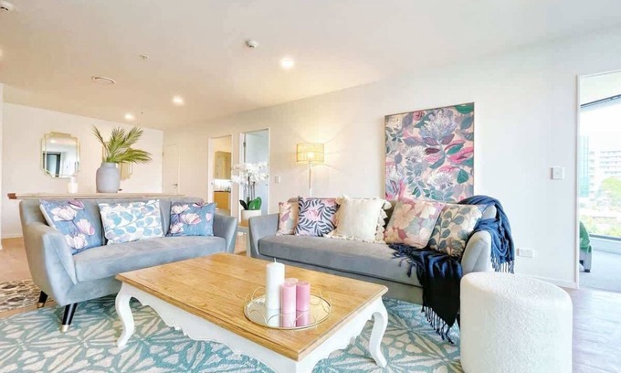 Newton Apartamento | Unique Luxury Amazing SkyTower Parkview & Parking