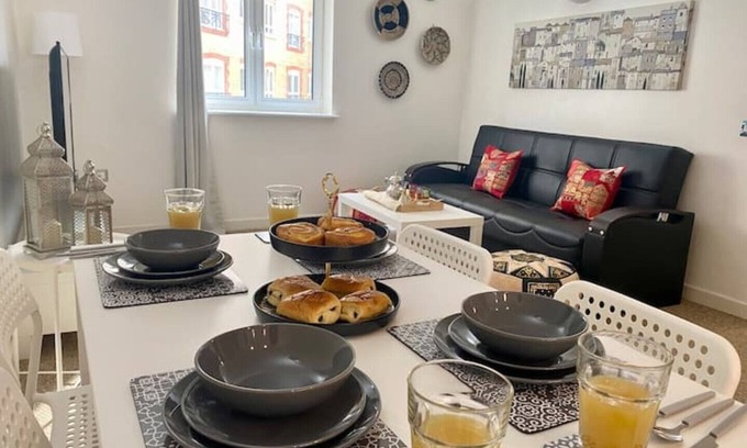 Northampton Apartamento | Unique Moroccan Inspired City Centre Apartment