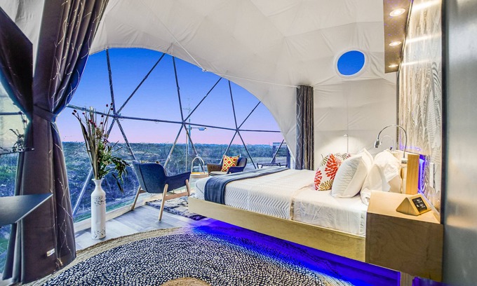 Lago Vista Complejo | Unique & Plush Eco-Glamping Resort in TX Hill country!