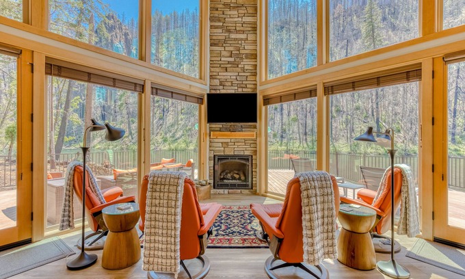 Vida Casa | Unique riverfront home + cabin with amazing views, deck, & W/D - dog-friendly