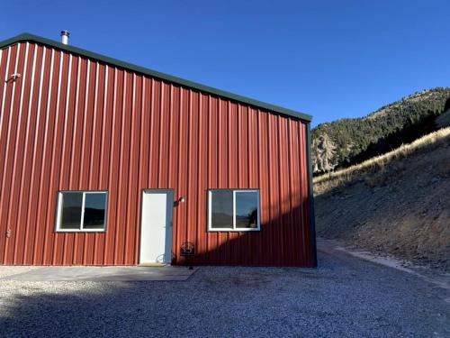Cameron Casa | Unique Rustic Barn Retreat with Game Room near Yellowstone in Ennis, Montana