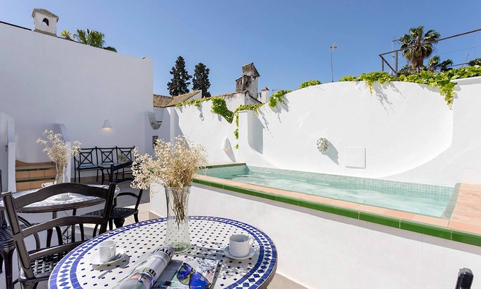 Santa Cruz Apartamento | Unique Sevillian House with terrace and pool. Casa Pimienta