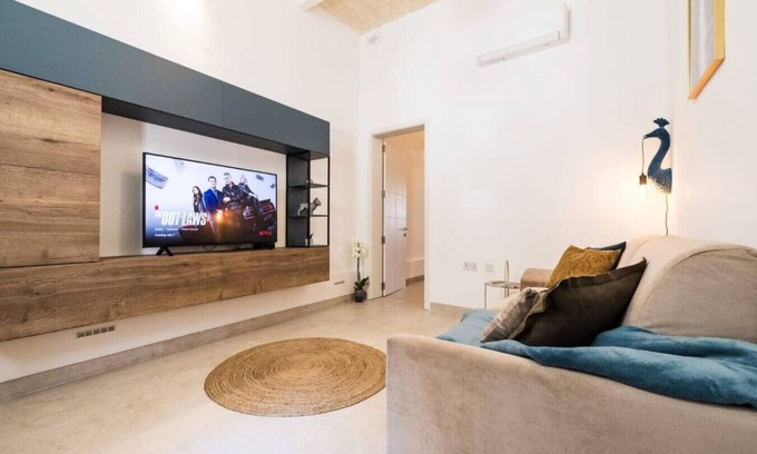 San Gwann Apartamento | Unique & Spacious 1-Bedroom Apartment in St. Julian’s, Malta