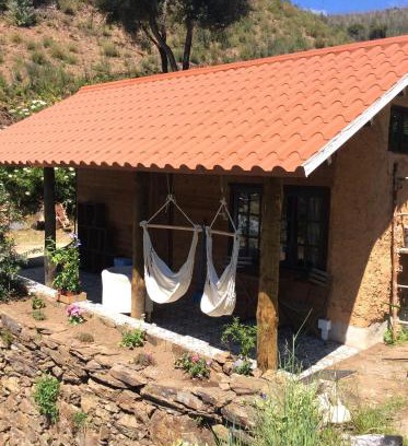Figueiro dos Vinhos Otro | Unique Tiny House with Natural Building Techniques