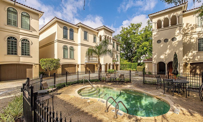 King City Condominio | Unique Villa in the Pier Village! Perfect for FLETC and extended stays!