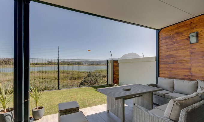 Firgrove Rural Apartamento | UniqueStay Paardevlei Square 3