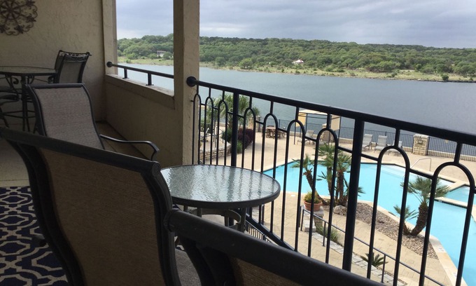 Highland Lake Estates Condominio | UNIDAD 1225 1 habitaciones y 1 baño en el lago Travis con vistas al lago