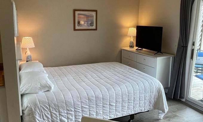 North Truro Condominio | Eficacia encantadora en planta baja con A / C Unit # 3