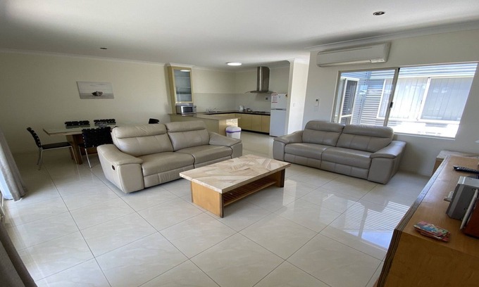 Jurien Bay Villa | Unit 64 Seafront Estate