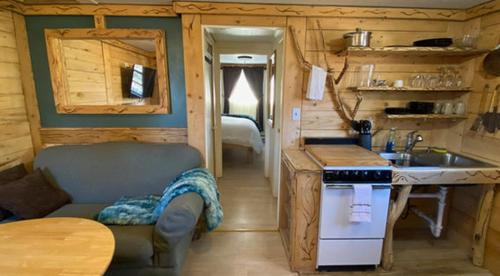 Cedaredge Cabina | Unit 9 at the Cedaredge Lodge