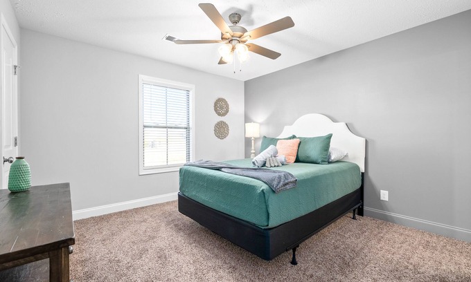 Clarksville Casa | Unit #908 Peachers Place Townhomes!