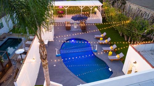 Studio City Cama Y Desayuno | Universal Studios Villa with Pool & Guesthouse