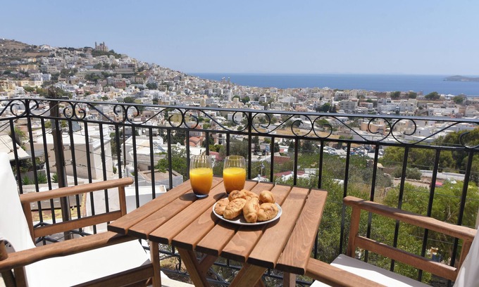 Ermoupoli Apartamento | Unlimited View next to the city