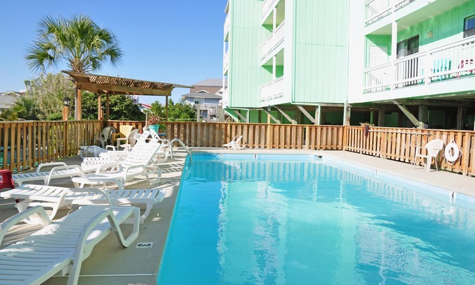 North Carolina Coast Condominio | Despejada vista al mar!
