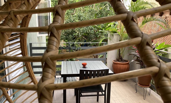 Barbican Apartamento | Unwind and de-stress at this private retreat in the heart of uptown Kingston.
