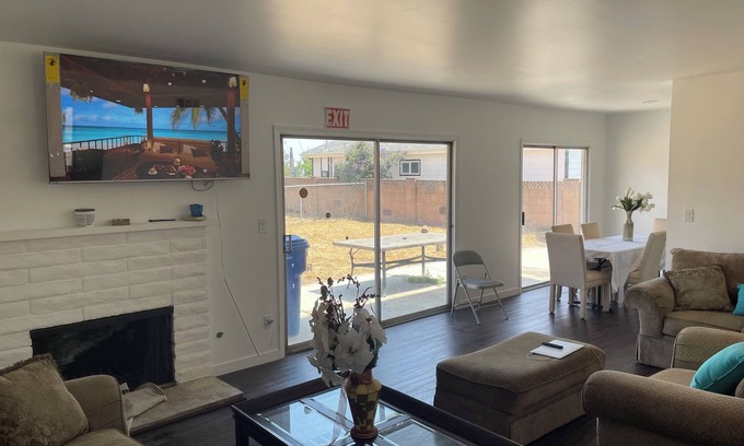 Lake View Terrace Casa | Fully Furnished 4-One Bedrooms Suites for Nurses, Business Travellers, Students!