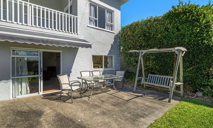 Tindalls Beach Cabaña | Unwind at Tindalls Bay - Whangaparaoa Apartment