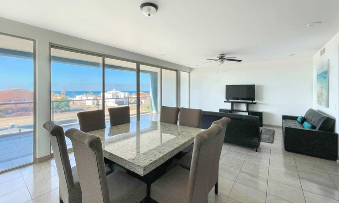 Las Conchas Condominio | Unwind in a Modern Condo with Stunning View #303