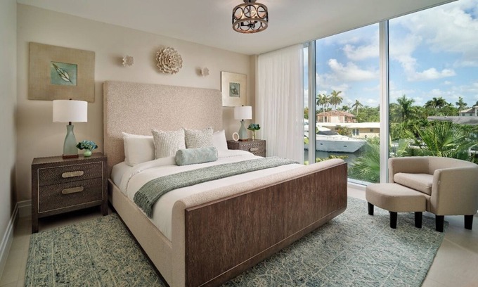 17th Street Causeway Hotel | Unwind in a Stylish Coastal Room Perfectly Located Near the Marina