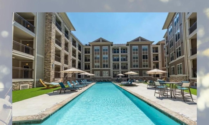 Lazybrook/Timbergrove Apartamento | Unwind oasis