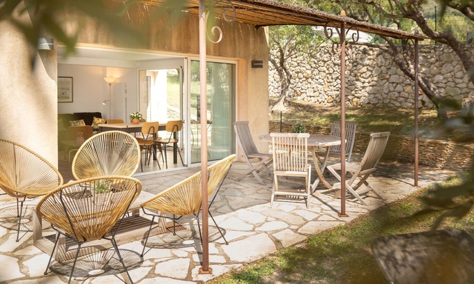 Cassis Villa | Up The Hill: frente al mar bajo los olivos