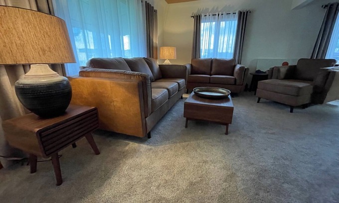 La Crosse Casa | 1950s Charm 3BR | Walk to UW-La Crosse