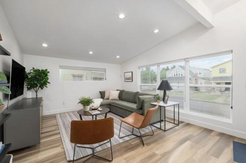 Ogden Apartamento | Updated 2BR 1BA Flat Steps from 25th Street Fun