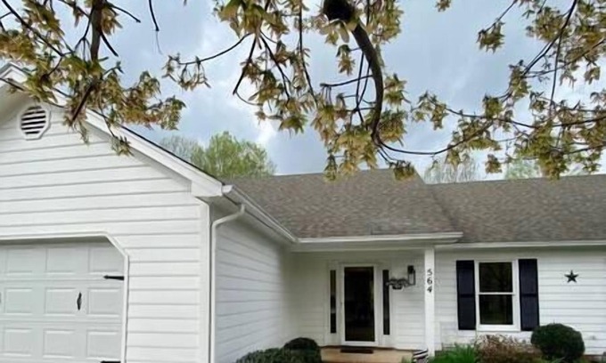 Winston - Salem Casa | Updated Hidden Gem, close to Kernersville and Winston
