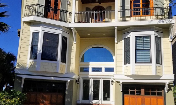 Ocean Point Casa | Hermosa casa, vistas a los picos y lagos del océano, calificación de platino, comunidad cerrada