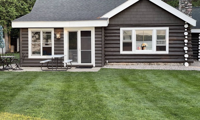 Petoskey Cabina | Log Cabin actualizado en el lago Pickerel