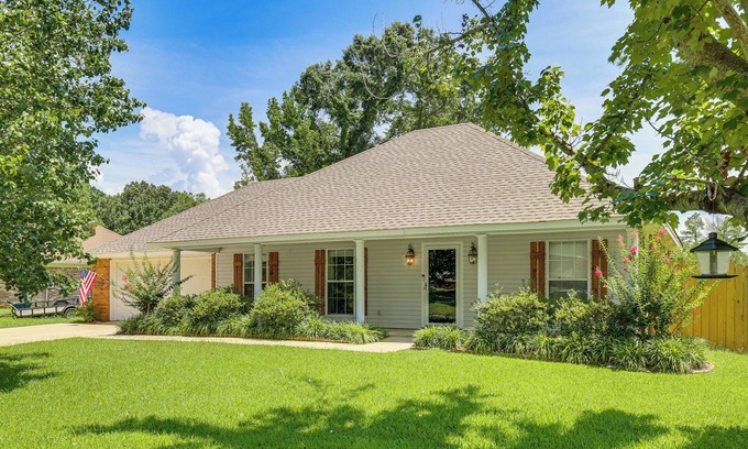 Flowood Casa | Updated Retreat w/ Outdoor Space in Flowood!