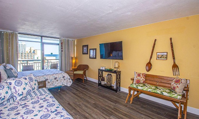 Myrtle Beach Apartamento | Updated South Asian Inspired Ocean View Condo Landmark Resort 811