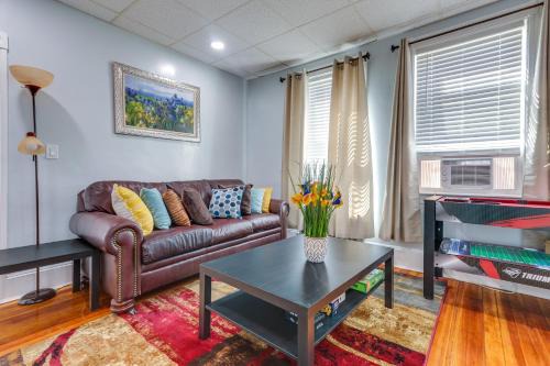 Stoughton Apartamento | Updated Stoughton Apartment with Shared Yard!