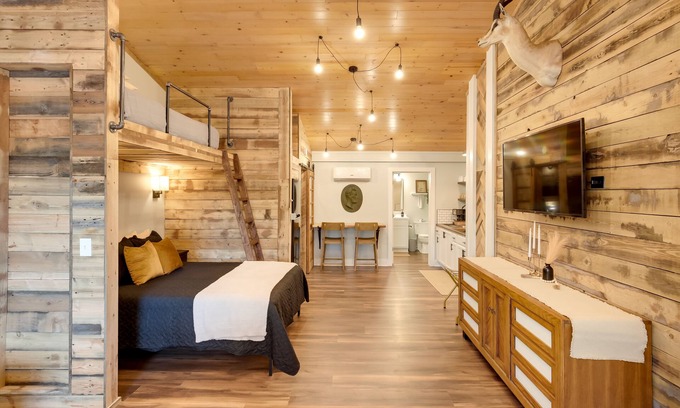 Tomahawk Apartamento | Updated Studio on Harrison Hills Trails!
