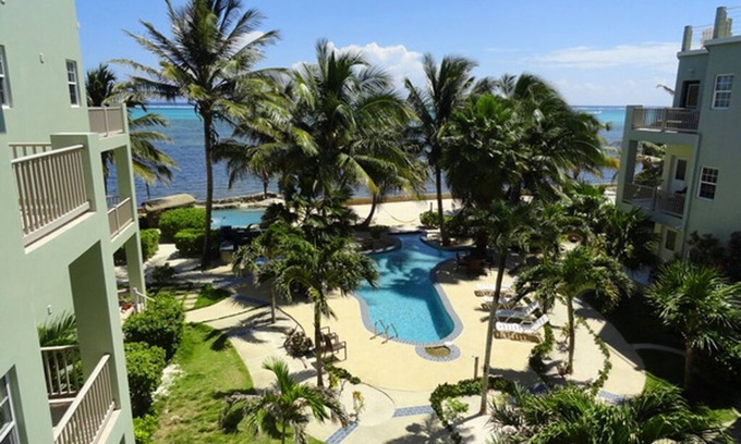 San Pedro Condominio | Condominio actualizado con vista al mar de dos habitaciones