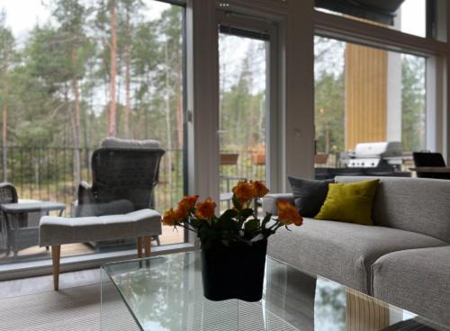 Espoo Apartamento | Upea ja hyvin varusteltu paritalohuoneisto lähellä merenrantaa