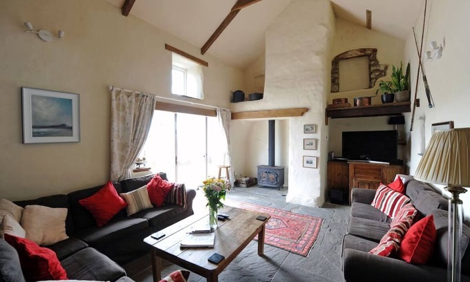 St Brides Cabaña | Upper Porthmawr - 5 Bedroom Cottage - Whitesands