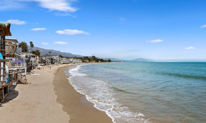Montecito Casa | Paraíso en la playa! ¡La casa de Miramar Beach se puede alquilar como casa completa o como 2 unidades!