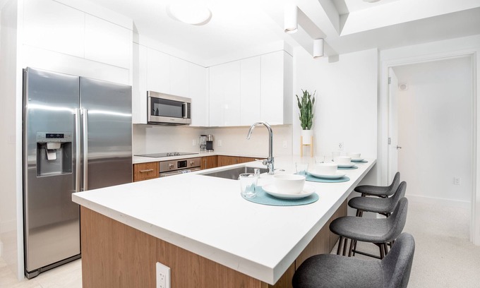 Ala Moana Condominio | Upscale 2 bedroom with parking in Ala Moana